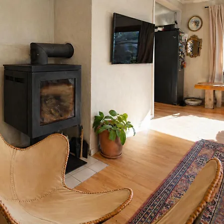 The Whole House - Lowfo Lofoten Vandrarhem *